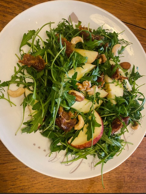 Crispy apple salad